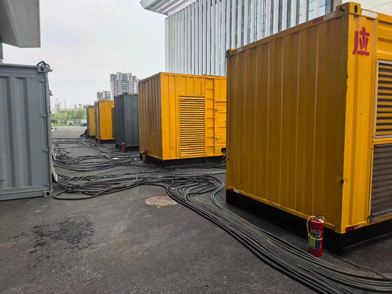 宝丰不同季节柴油发电机组保养有哪些注意事项?